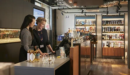 A couple visiting the Clydeside Distillery.